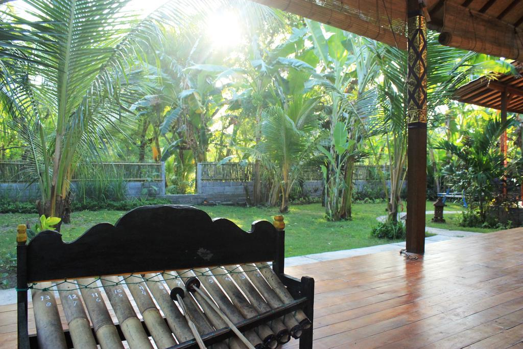 Hotel Toke Menjangan Banyuwedang Exterior foto