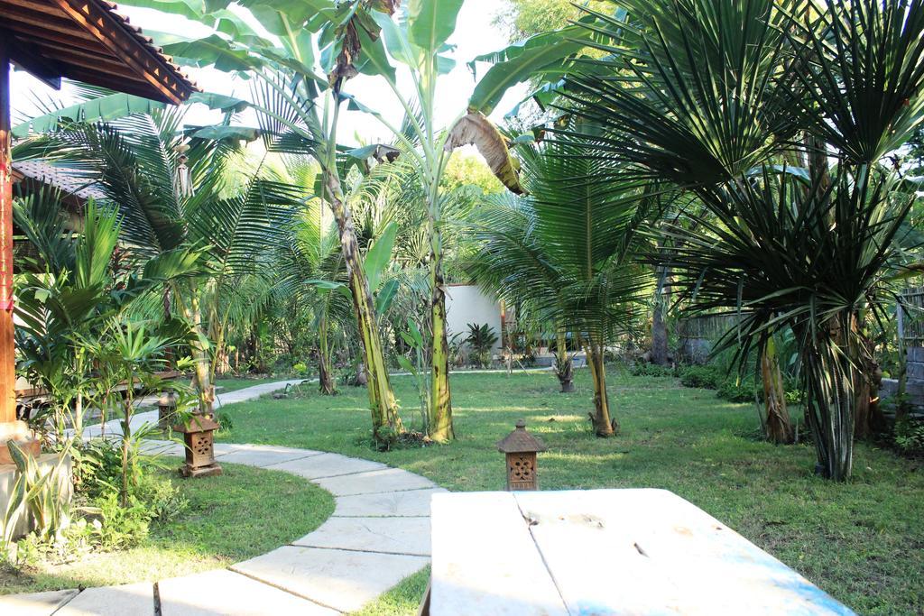 Hotel Toke Menjangan Banyuwedang Exterior foto